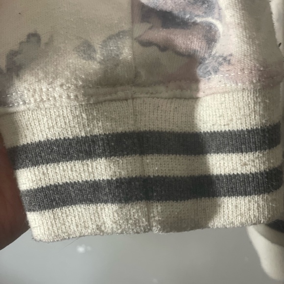 Maurices Hoodie 🌻🌻4 for $25 bundle🌻🌻 - Picture 3 of 5